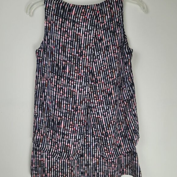 White House Black Market Multi Layer Sleeveless Blouse Top - Picture 7 of 10